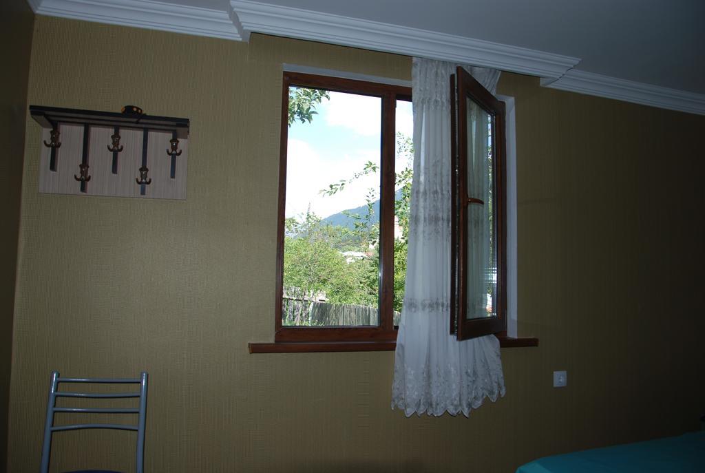 Keti Pilpani Guesthouse Mestia Esterno foto
