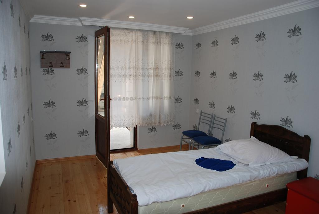 Keti Pilpani Guesthouse Mestia Esterno foto